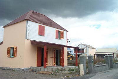 <p>Le logement, et notamment l'accession à la propriété, sera une des priorités du Conseil général. Nassimah Dindar a évoqué hier un projet de garantie d'emprunt pour les primo-accédants. (Photo MM)</p>
