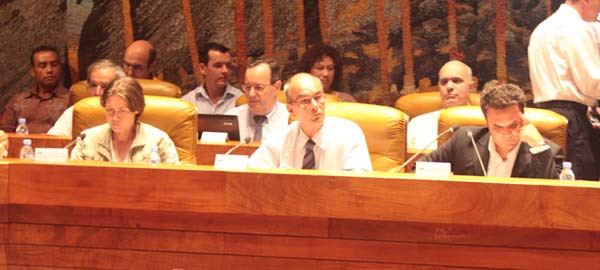 Le président de la Région oublierait-il une règle fondamentale de la démocratie : le respect de l’opposition ? (photo Imaz Press Réunion)