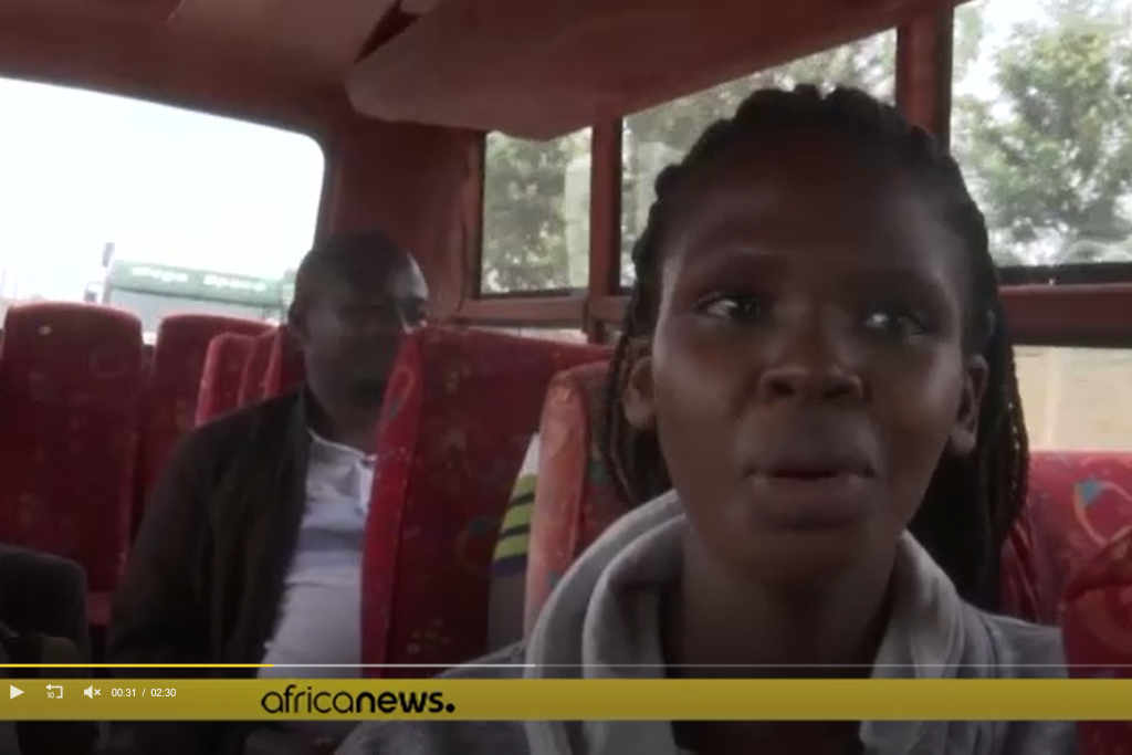 Depuis plusieurs mois, des bus électriques reconditionnés Made in Kenya circulent à Nairobi, les usagers sont ravis.