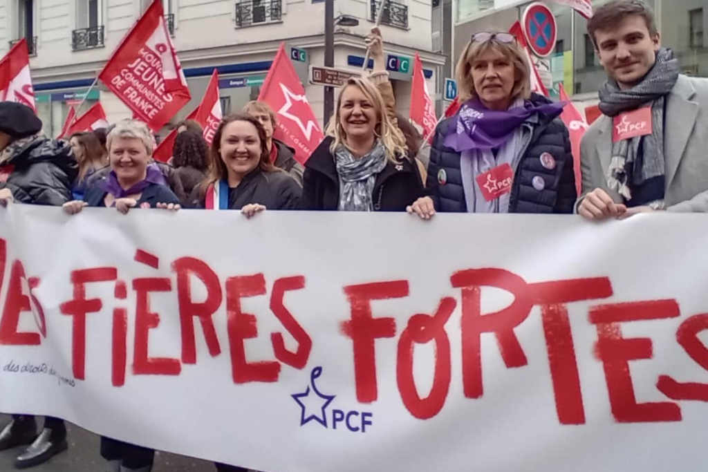 Sigrid Gérardin dans une manifestation aux côtés de Léon Deffontaines.