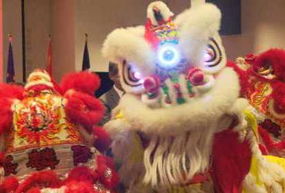 La Danse du Lion pour marquer l'entrée dans l'année du Singe de feu.