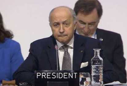 Laurent Fabius très ému